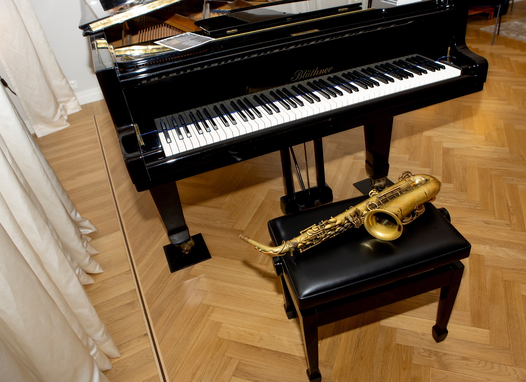 Grand piano and saxophone before a Spiritual Standards performance